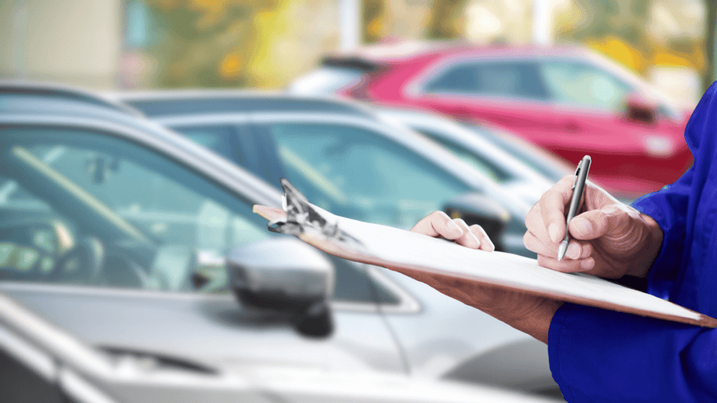 Price evaluation of used car buying shops